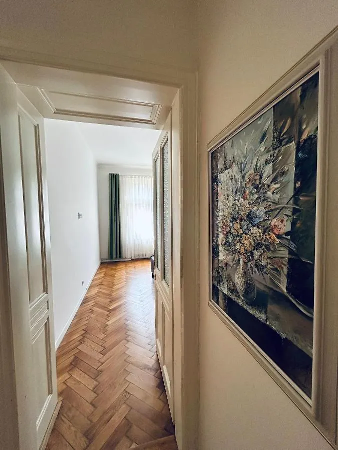 Central Square Prague Apartment